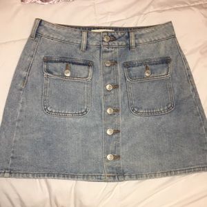 Buttoned up jean skirt.